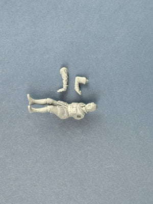 Copper State Models F32-071 French Airman Jumping from His Nieuport 1/32 – zdjęcie 3