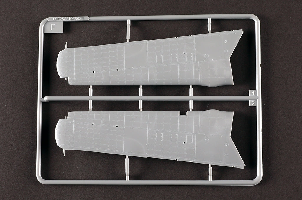 Trumpeter 05825 Fairey Barracuda WW II Torpedo Bomber 1/48 – image 15