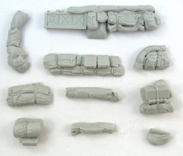 Panzer Art RE35-496 Stowage set for Sd.Kfz 251C 1/35 – image 3