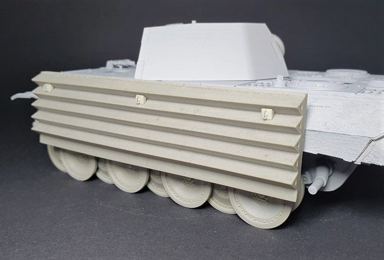 Panzer Art RE35-686 Panther G tank wooden sapper “Bruckentafel” 1/35 – image 2