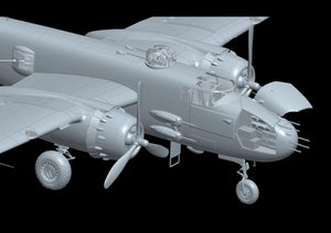 HK Models 01E036 B-25J Mitchell Strafing Babes 1/32 – image 2
