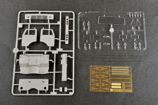 Trumpeter 01034 Russian KAMAZ 4310 1/35 – image 5
