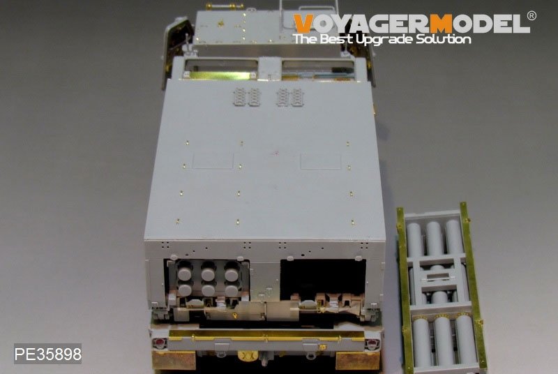Voyager Model PE35898 Modern US M270A1 Mittlere Artillerie Racketen System Basic for TRUMPETER 1/35 – Bild 8