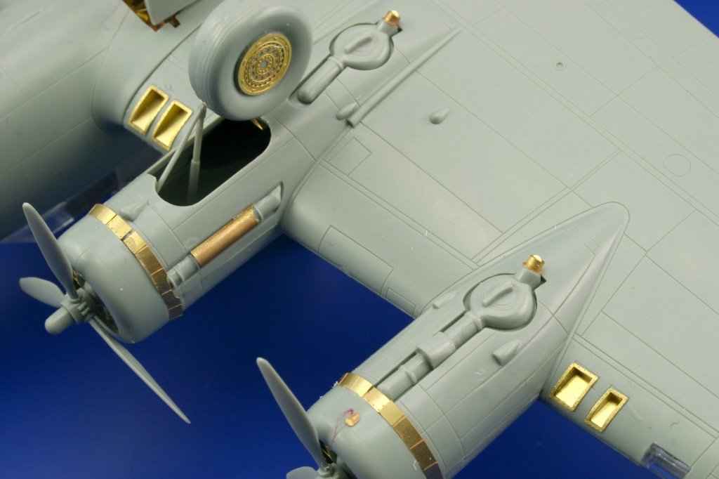 Eduard 72468 B-17E/ F exterior 1/72 ACADEMY MINICRAFT – image 15