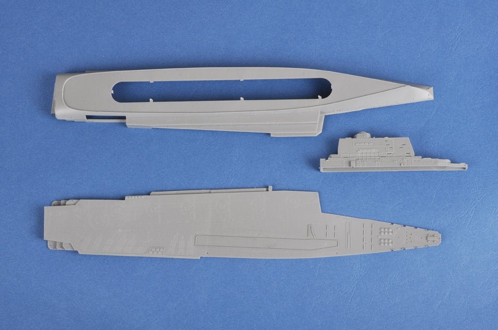Hobby Boss 83416 Soviet Aircraft Carrier Baku 1/700 – Bild 10