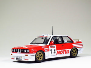 Aoshima 05061 BMW M3 E30 1989 Tour de Corse Rally Version 1/24 – obrázek 3