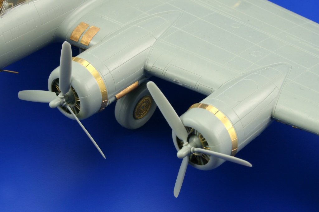 Eduard 72468 B-17E/ F exterior 1/72 ACADEMY MINICRAFT – image 7