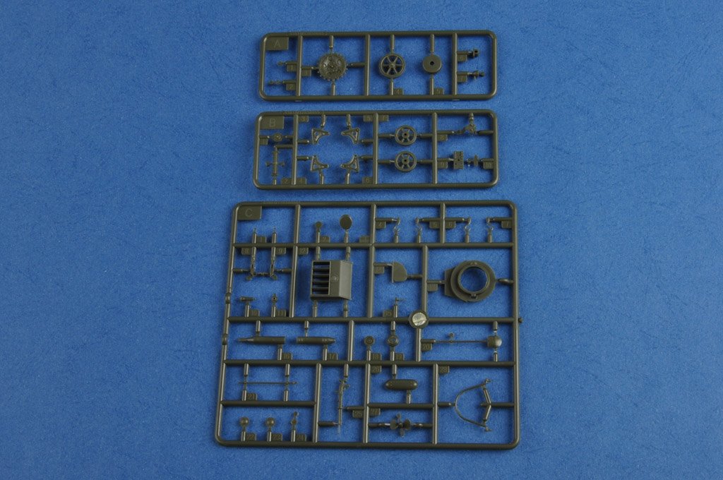 Hobby Boss 83821 Soviet T-37A Light Tank (Izhorsky) 1/35 – image 6
