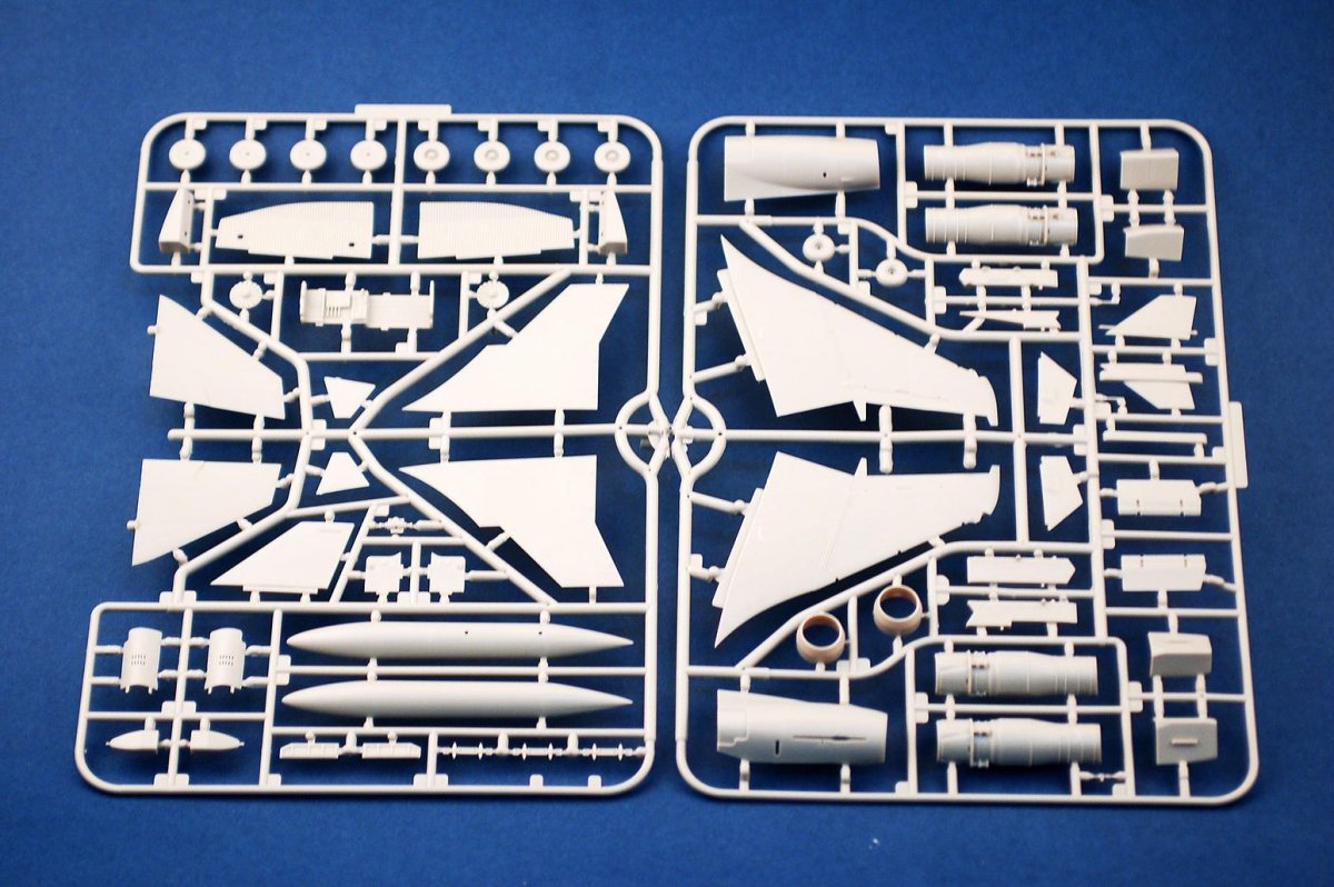 Kitty Hawk 80106 Sepecat Jaguar GR.1/GR.3 1/48 – image 11