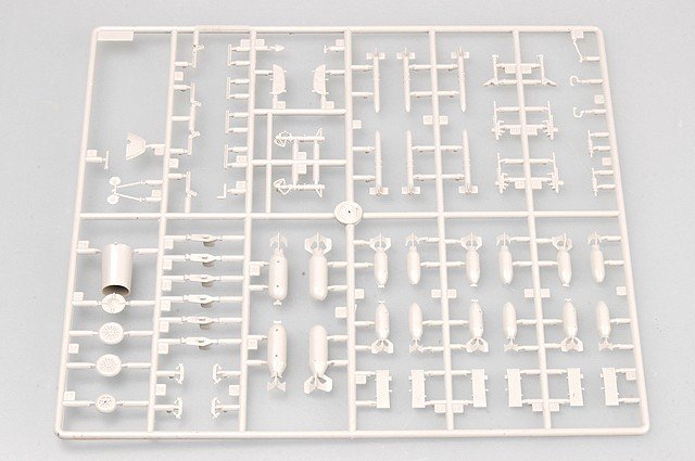 Trumpeter 02832 US.NAVY F9F-2 PANTHER 1/48 – immagine 6