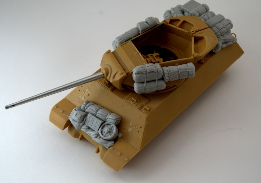 Panzer Art RE35-601 Stowage set for M10 “Wolverine” 1/35 – image 2