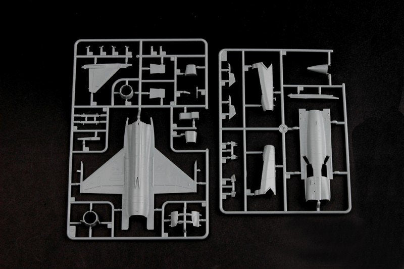 Trumpeter 01658 Chinese FC-1 Fierce Dragon (01/03 Prototype) 1/72 – imagen 3