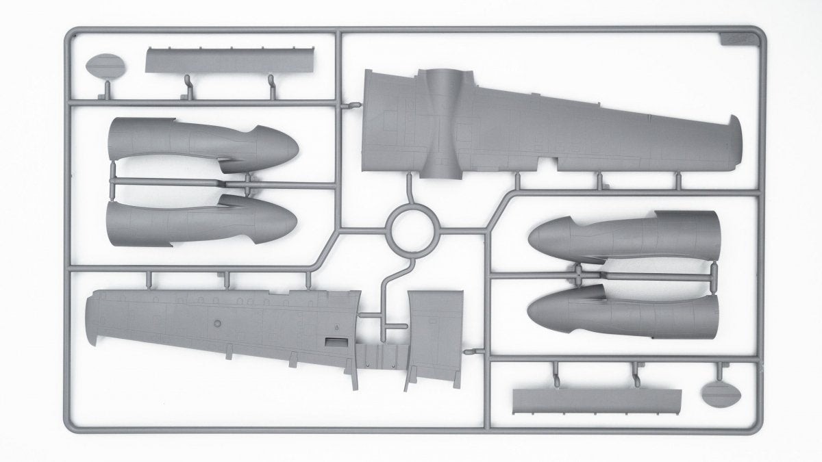 ICM 48281 B-26B-50 Invader, Korean War American Bomber 1/48 – image 3