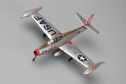 Hobby Boss 80246 F-84E Thunderjet Fighter 1/72 – Bild 6