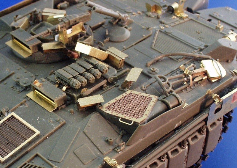 Eduard 35538 Strv.103 S-Tank 1/35 Trumpeter – obrázek 7