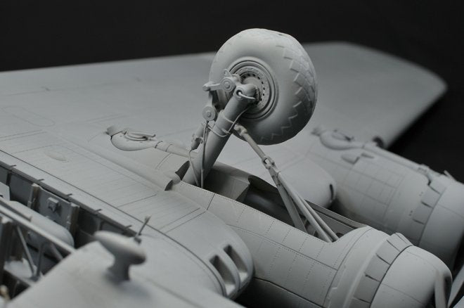 HK Models 01E04 B-17 Flying Fortress F and G 1/32 – Bild 2