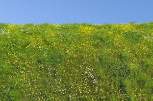 Model Scene F561 Blooming meadow - Spring 1/35