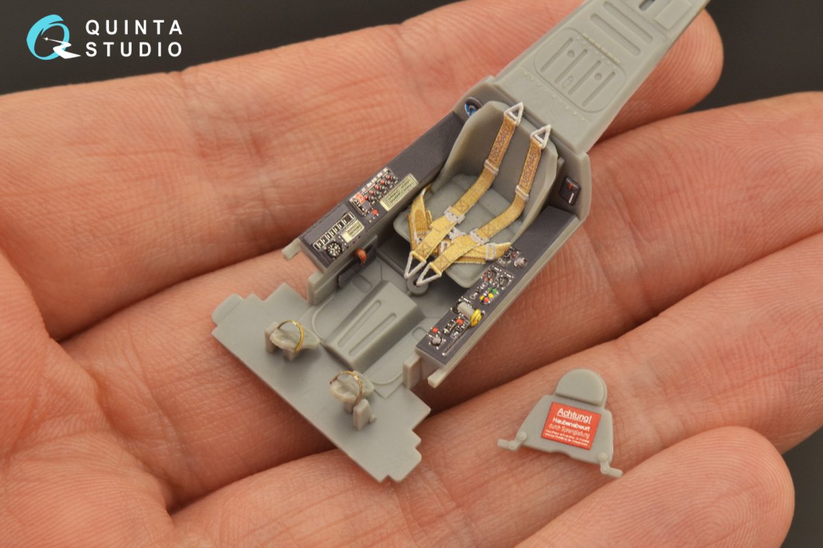 Quinta Studio QD48265 Fw 190A-8 3D-Printed &amp;amp; colored Interior on decal paper ( Hasegawa ) 1/48 – obrázek 3