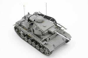 Border Model BT-048 Pz.Bef.Wg.III Ausf.K 2in1 w/Schürzen 1/35 – obrázek 11