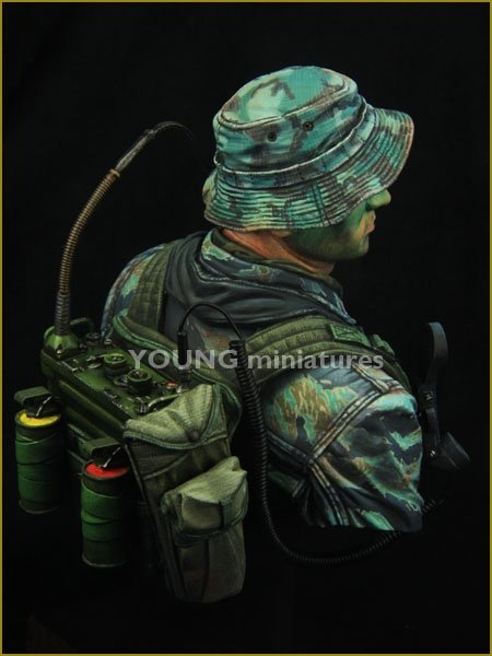 Young Miniatures YM1845 US NAVY SEAL VIETNAM 1/10 – zdjęcie 4