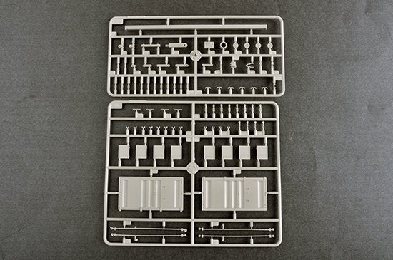 Trumpeter 01077 3M54 Club-k in 40-feet variant 1/35 – obrázek 4