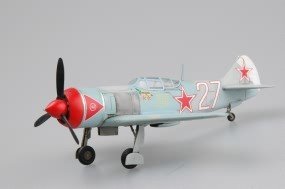 Hobby Boss 80236 Soviet La-7 1/72 – image 5
