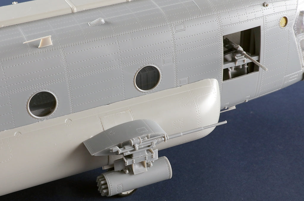 Trumpeter 05113 ACH-47A Armored Chinook 1/35 – image 16