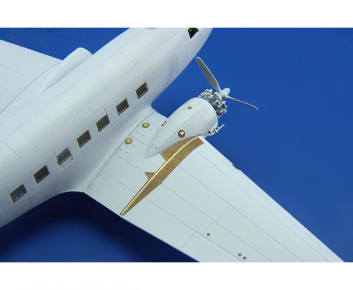 Eduard 72590 C-47 surface panels 1/72 AIRFIX – immagine 3