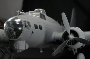 HK Models 01E04 B-17 Flying Fortress F and G 1/32 – Bild 14