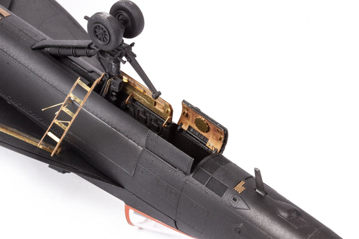 Eduard 491260 F/A-18F HOBBY BOSS 1/48 – image 7