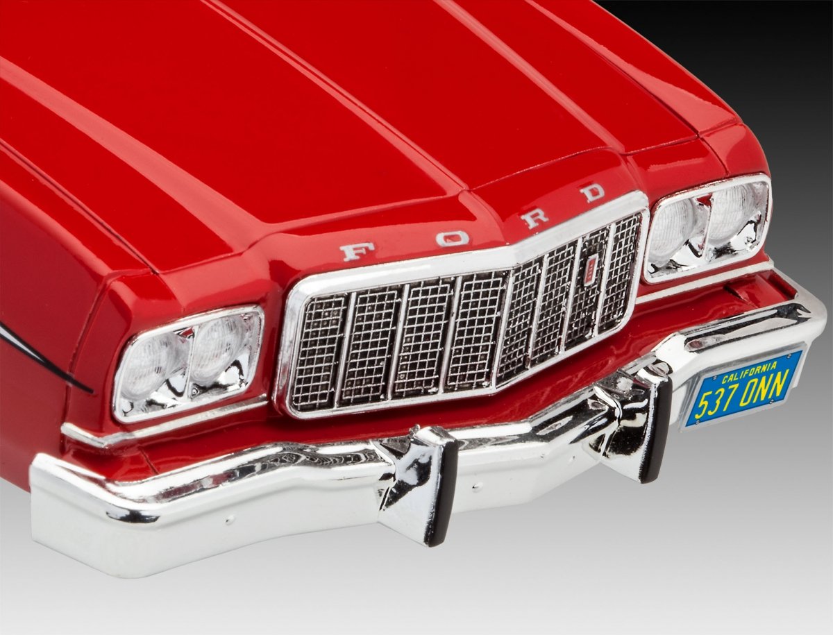 Revell 07038 76 Ford Torino 1/25 – image 3