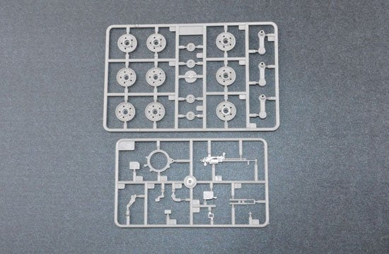 Trumpeter 05573 Soviet JS-4 Heavy Tank 1/35 – image 9