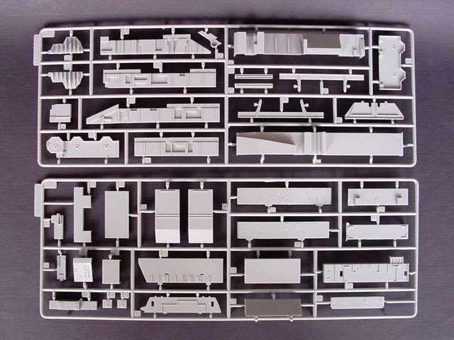 Trumpeter 05604 U.S. Aircraft Carrier CV-13 Franklin 1944 1/350 – zdjęcie 5