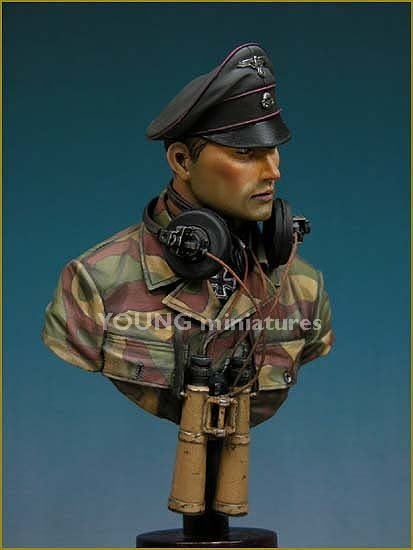 Young Miniatures YM1805 SS Panzer Officer Normandie 1944 1/10 – imagen 4
