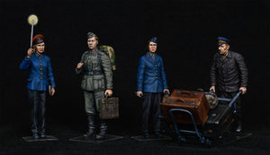 MiniArt 38010 German Train Station Staff 1930-40 1/35 – Bild 4