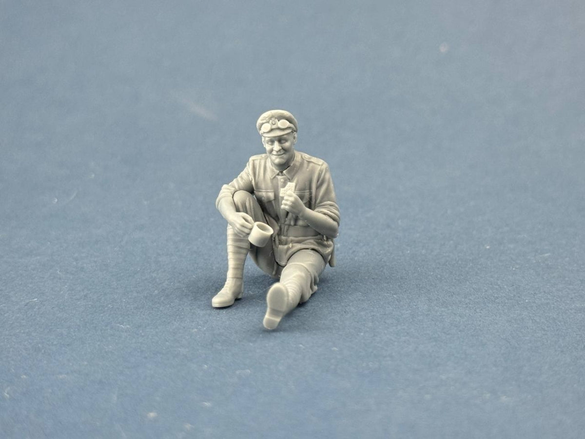 Copper State Models F35-063 British Dispatch Rider Afternoon tea (motorcycle not included) 1/35 – obrázek 3