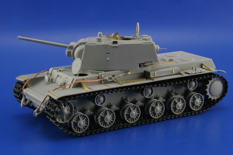 Eduard 35824 KV-1 Model 1942 1/35 Trumpeter – image 5