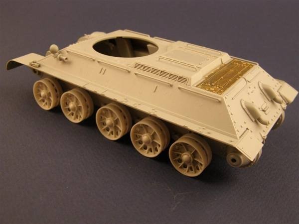 Panzer Art RE35-025 Burnt out “Spider” wheels for T-34 tank 1/35 – image 2
