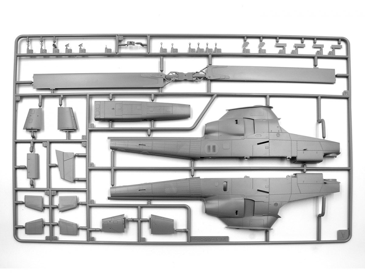 ICM 48298 AH-1G Cobra and M8A1 US Landing Mat 1/48 – image 4