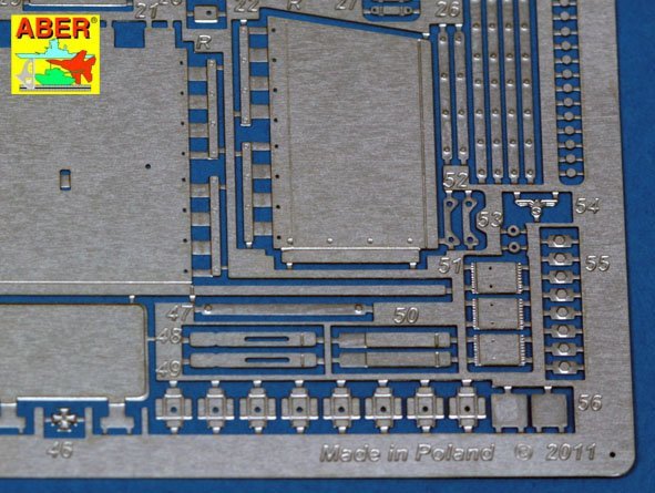 Aber 35K12 Pz.Kpfw. VI, Ausf.B (Sd.Kfz. 182) King Tiger (Henschel Turret) 1/35 – obrázek 3