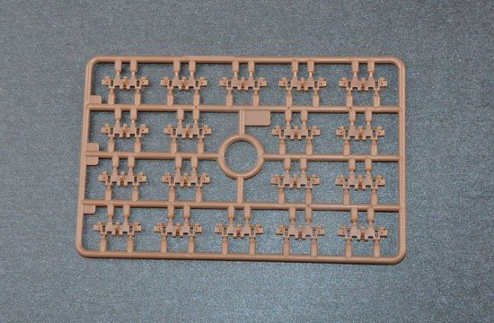 Trumpeter 05573 Soviet JS-4 Heavy Tank 1/35 – image 10