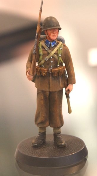ToRo Model 35F103 September 1939 - Polish Soldier with full field equipment 1/35 – Bild 3