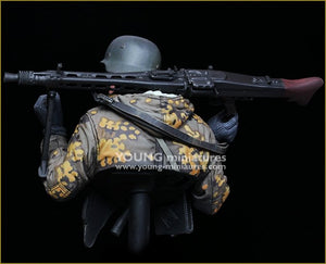 Young Miniatures YM1882 German Machine Gunner Eastern Front WWII 1/10 – image 4