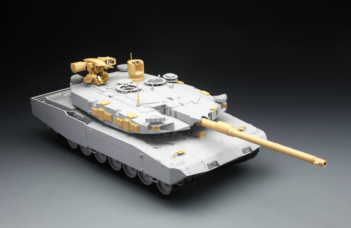 Tiger Model 4628 LEOPARD II REVOLUTION II MBT 1/35 – image 4