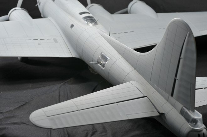 HK Models 01E04 B-17 Flying Fortress F and G 1/32 – Bild 10