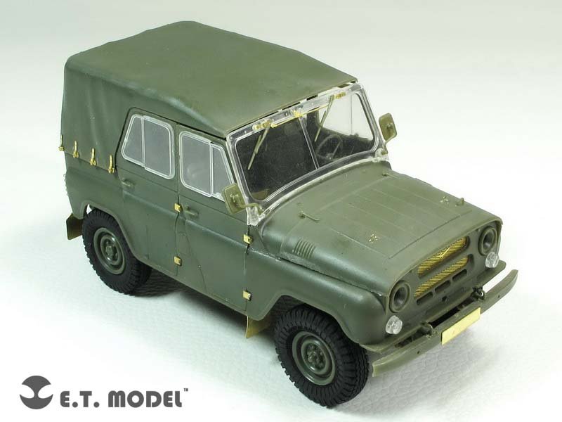 ET Model E35-179 Soviet UAZ-469 All-Terrain Vehicle (For TRUMPETER 02327) (1/35) – image 2