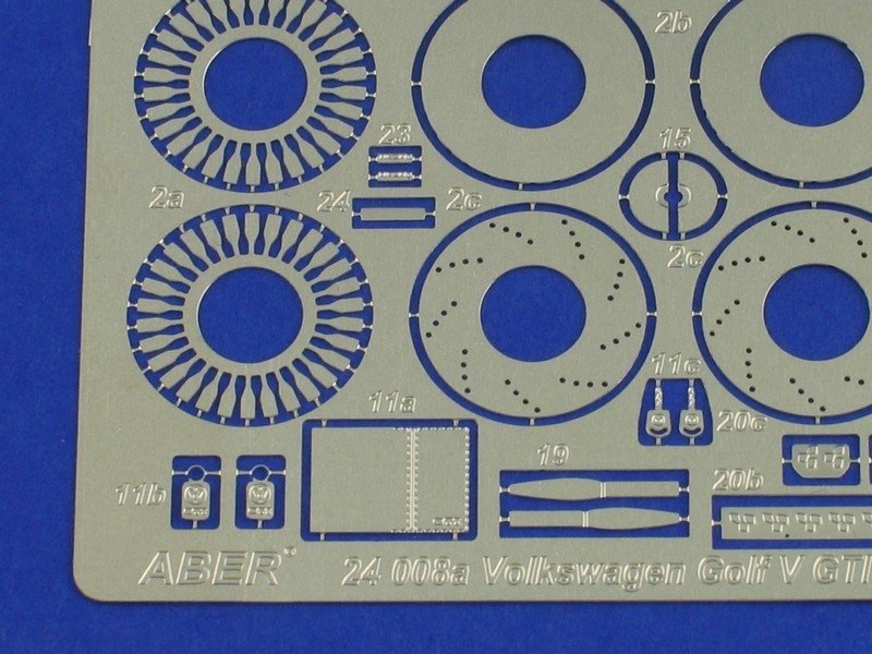 Aber 24008 Volkswagen Golf V GTI 1/24 – imagen 2