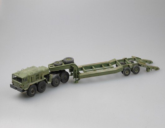 Trumpeter 00212 MAZ-537G Late Production type with MAZ/ChMZAP-5247G semitraii 1/35 – imagen 4
