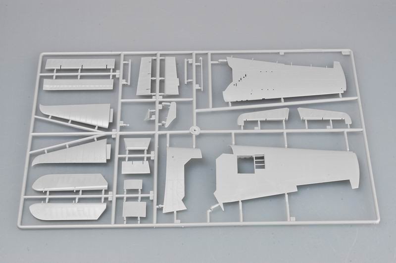 Trumpeter 02256 F6F-3 Hellcat 1/32 – obrázek 7
