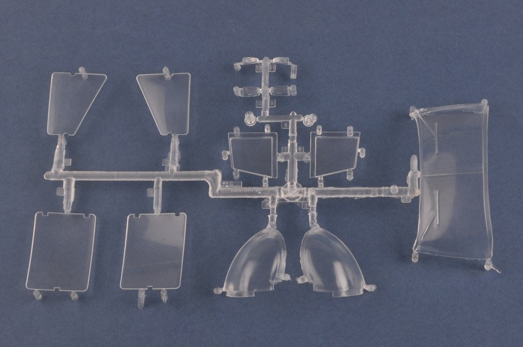 Hobby Boss 81807 UH-1 HUEY B/C 1/18 – obrázek 4